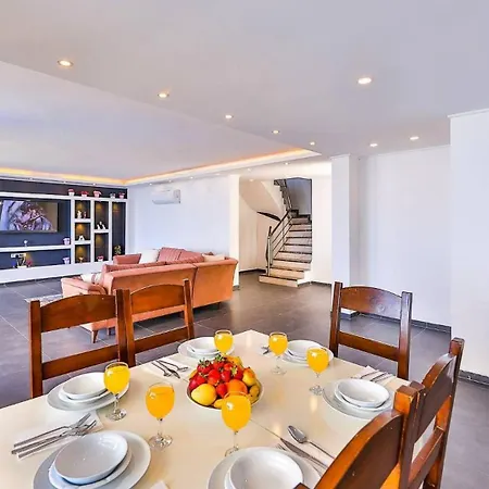 빌라 3 Bedroom - 3355 칼칸
